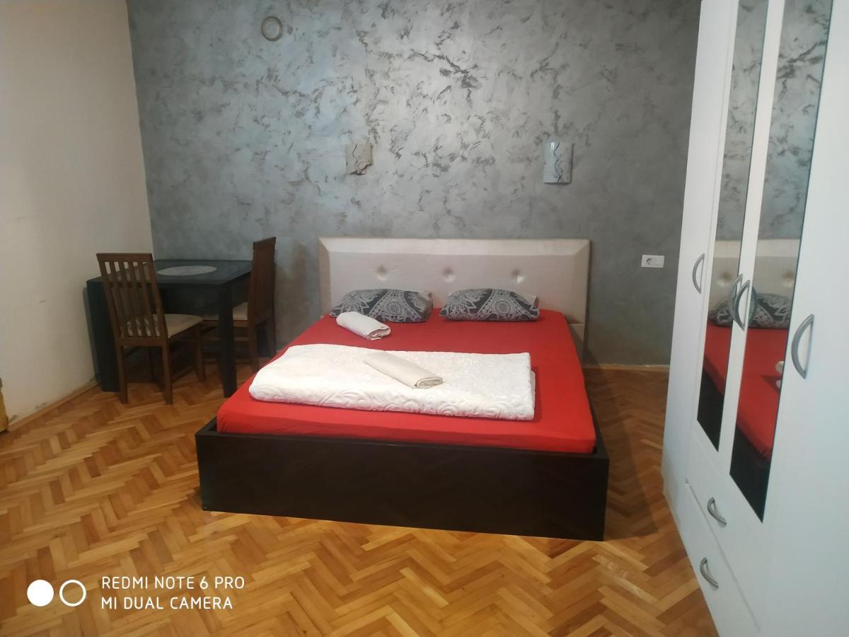 Old Town Podgorica Apartments エクステリア 写真